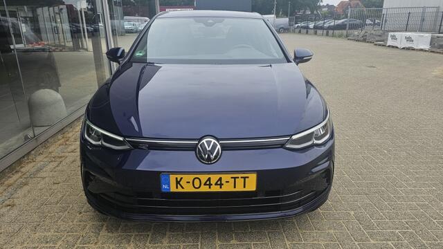 Volkswagen GOLF 1.5 eTSI R-Line NLauto | Dealeronderhouden