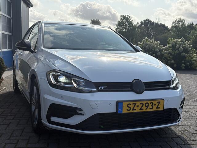 Volkswagen GOLF 1.0 TSI HL Bns R AUTOMAAT CARPLAY-CAMERA-TREKHAAK