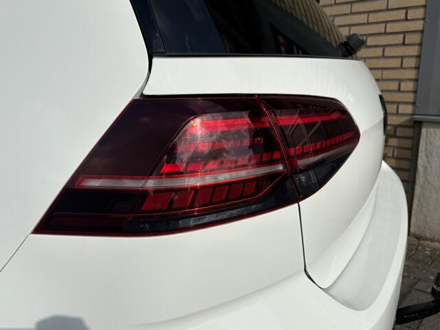 Volkswagen GOLF 1.0 TSI HL Bns R AUTOMAAT CARPLAY-CAMERA-TREKHAAK