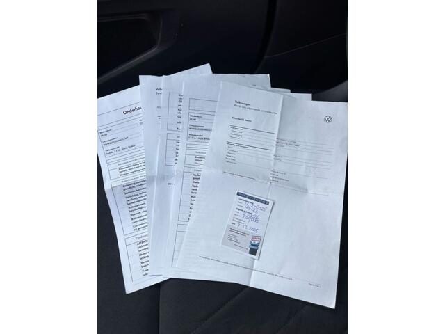 Volkswagen GOLF Variant 1.5 TSI Life Grijs Xenon Alcantara 2021 Virtual Dash