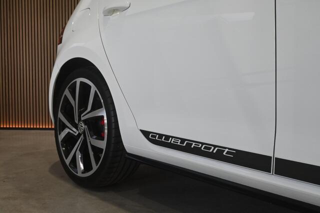 Volkswagen GOLF 2.0 TSI GTI Clubsport schaalstoelen