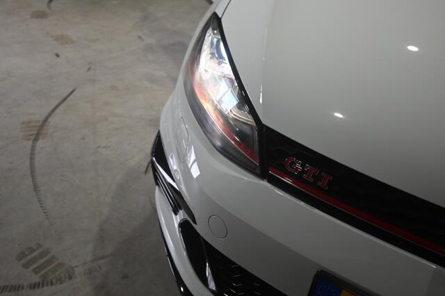 Volkswagen GOLF 2.0 TSI GTI Clubsport schaalstoelen