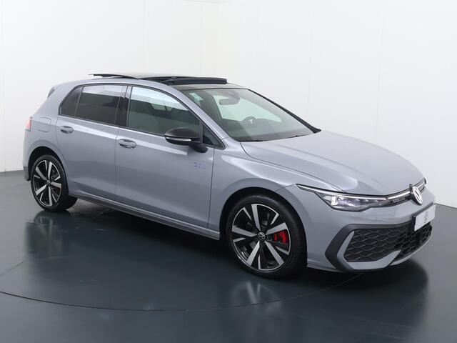 Volkswagen GOLF 1.5 eHybrid GTE | 272 PK | SoH 100% | Panoramadak | Head-up display | IQ.Light Matrix LED | 18" LM velgen |