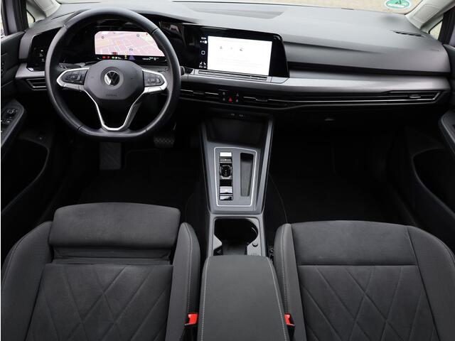 Volkswagen GOLF 1.4 eHybrid PHEV 204PK | Adaptive Cruise | Carplay/Android | Memory | Stoel&Stuurverwarming | Trekhaak Elektrisch |