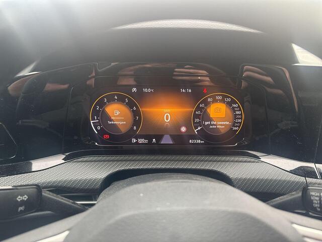 Volkswagen GOLF Variant 1.5 TSI 130pk R-Line ·Black Style · Apple/Android Car Play · Stoelverwarming · 18'' Velgen · Matrix LED verlichting ·