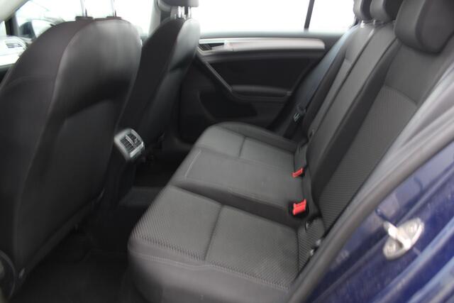 Volkswagen GOLF 1.0-86pk TSI Trendline. Trekhaak, Achteruitrijcamera, Pdc, Navi, Cruise,