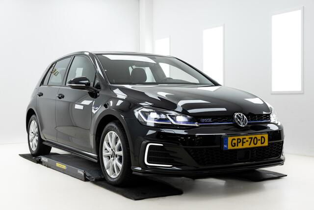Volkswagen GOLF 1.4 TSI PHEV GTE 7.5 Facelift!
