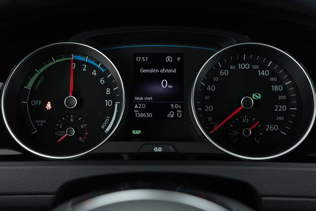 Volkswagen GOLF 1.4 TSI PHEV GTE 7.5 Facelift!