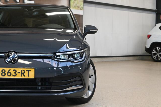 Volkswagen GOLF 1.5 TSI 130pk Style | NL-auto | IQ. Light | Camera | Elek. stoel + memory | 100% (Dealer) onderhouden label