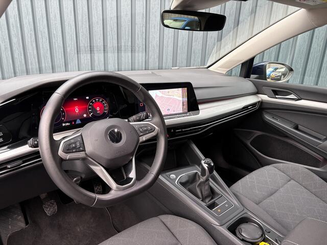 Volkswagen GOLF 1.5 TSI Life Business | Keyless | Camera | Stoelverw. | Prijs Rijklaar!!