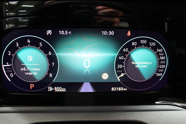 Volkswagen GOLF 1.0 eTSI Life DSG | Navigatie Pro | Cruise Control | Lichtmetalen velgen