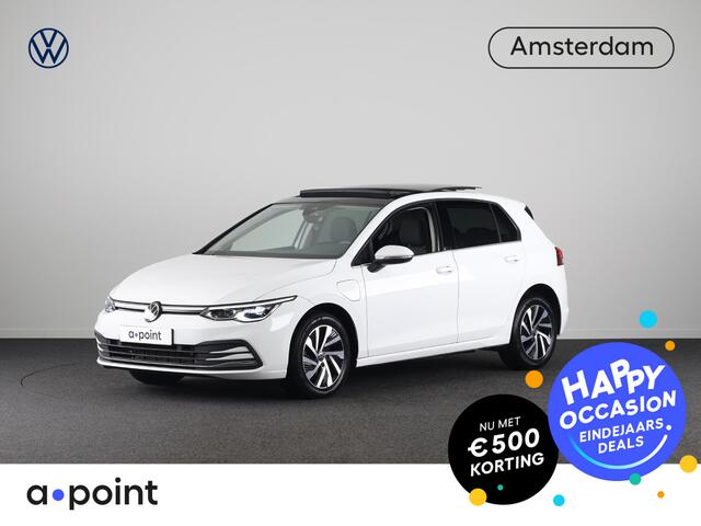 Volkswagen GOLF 1.4 eHybrid Style 204 pk Automaat (DSG) | Navigatie | Panoramadak | Parkeersensoren | Adaptieve cruise control | Stoelverwarming |