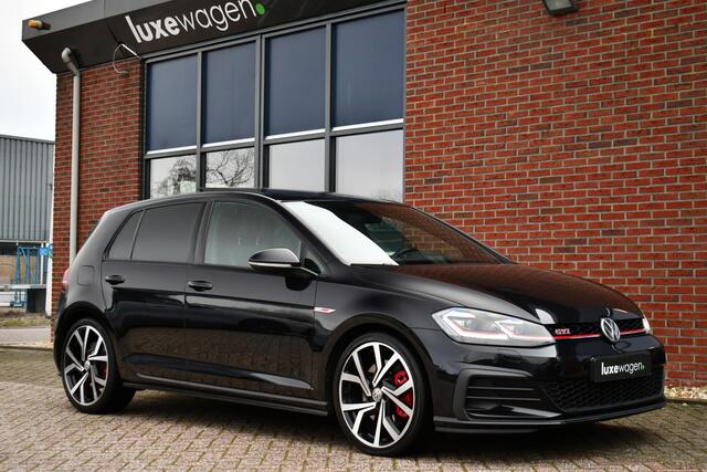 Volkswagen GOLF 2.0 TSI GTI Performance Pano ACC 19inch Keyless Alcantara