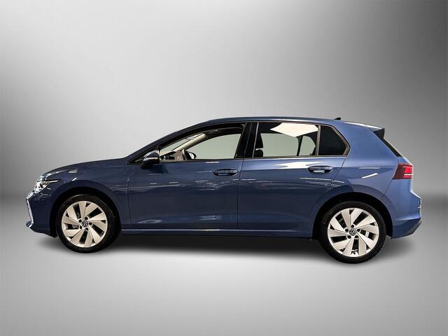 Volkswagen GOLF 1.5 115pk eTSI Life Edition Velgen 'Nottingham', 17 inch lichtmetaal | Keyless entry & go | Adaptive cruise control