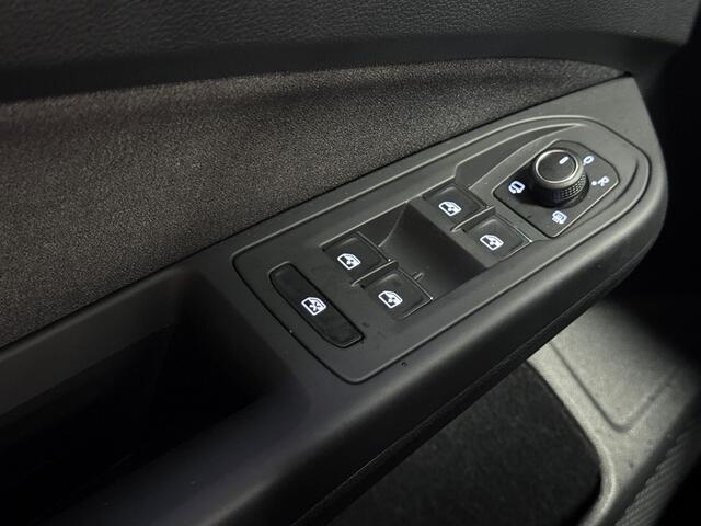 Volkswagen GOLF 1.5 115pk eTSI Life Edition Velgen 'Nottingham', 17 inch lichtmetaal | Keyless entry & go | Adaptive cruise control