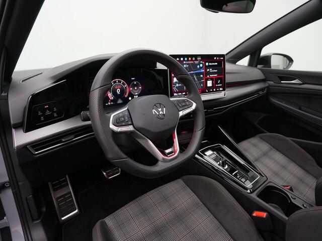 Volkswagen GOLF 2.0 TSI 265 pk DSG GTI | Panoramadak | Adaptief onderstel | Head-up display | 360 camera | IQ Light
