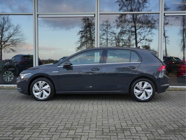 Volkswagen GOLF 1.5 eTSI Style | Adaptive Cruise | Trekhaak | Massage | Virtual