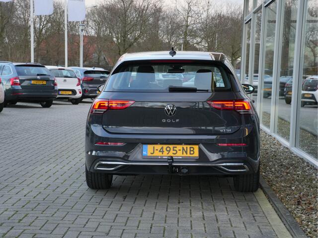 Volkswagen GOLF 1.5 eTSI Style | Adaptive Cruise | Trekhaak | Massage | Virtual