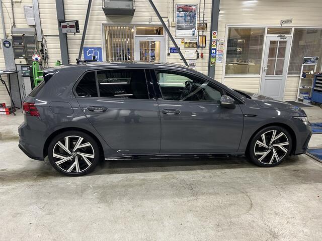 Volkswagen GOLF 1.5 TSI R-Line