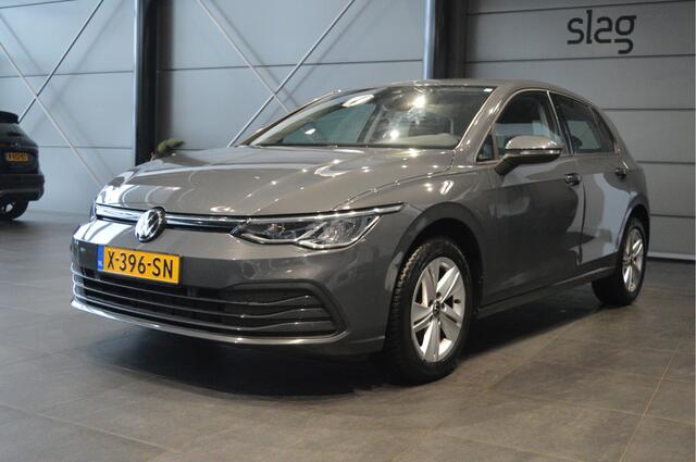 Volkswagen GOLF 1.0 eTSI Life navi clima cruise led pdc !!