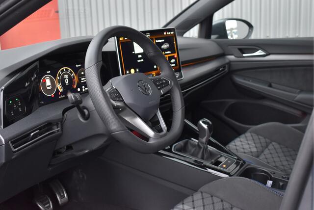 Volkswagen GOLF Variant 1.5 TSI R-Line Adaptive cruise, Camera, Stoel/stuurverwarming, Carplay