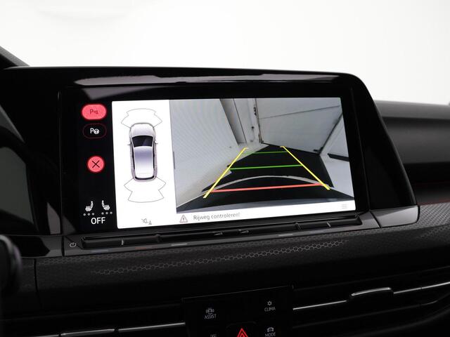 Volkswagen GOLF 2.0 TSI 300pk DSG GTI Clubsport · Panoramadak · Harman Kardon · Camera · Keyless · Dodehoek Detectie · 19'' Inch ·