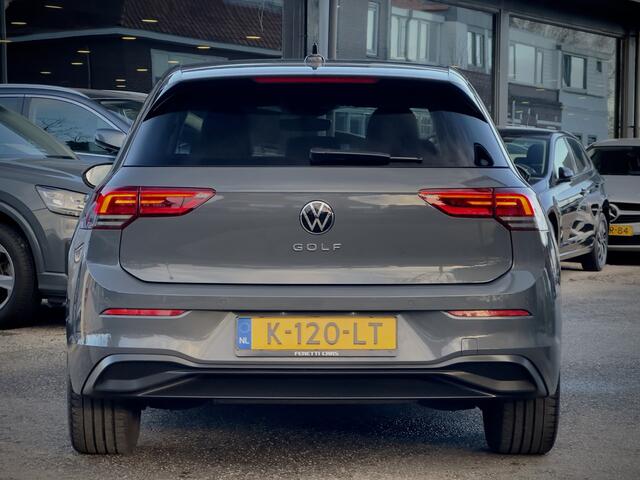 Volkswagen GOLF 1.5 TSI LIFE EDITION NAVI DIGI-DASH APPLE-CARPLAY LED LMV PDC