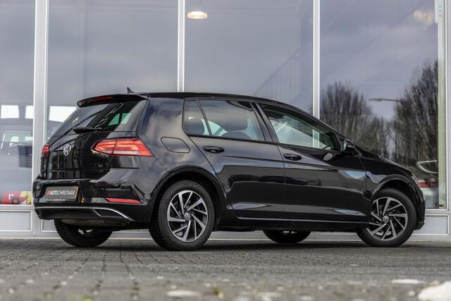 Volkswagen GOLF 1.0 TSI Comfortline | Stoelverwarming | Adaptieve cruise | Parkeersens. V + A