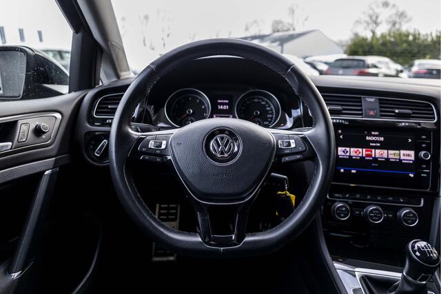 Volkswagen GOLF 1.0 TSI Comfortline | Stoelverwarming | Adaptieve cruise | Parkeersens. V + A
