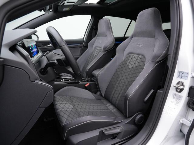 Volkswagen GOLF 1.5 eTSI 130 pk DSG R-Line Business | Panoramadak | IQ Light | Stuur-/stoelverwarming | Achteruitrijcamera