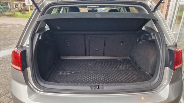 Volkswagen GOLF 1.0 TSI Comfortline Business, Navigatie, Stoelverwarming, NL Aut
