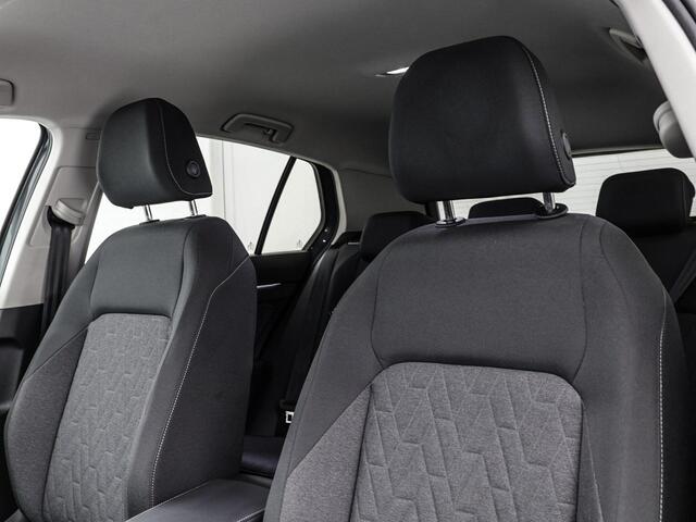 Volkswagen GOLF 1.5 204pk DSG eHybrid Life Edition · Camera · Keyless · Apple/Android Car Play · Stoel& Stuurverwarming · 18'' Inch · Garantie t/m 27-05-2029 of 100.000km