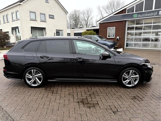 Volkswagen GOLF Variant 1.5 TSI R-Line NL. Auto, Camera, Trekhaak, Virt. Display