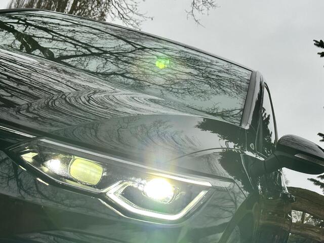 Volkswagen GOLF 1.5 eTSI R-Line Business