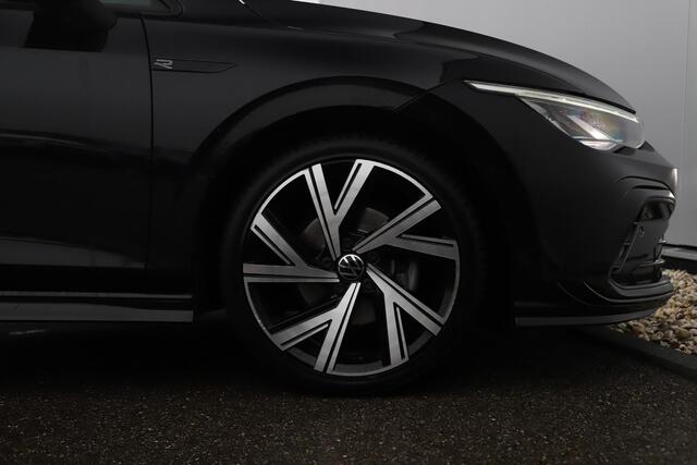 Volkswagen GOLF 1.5 eTSI R-Line Business+ 150PK DSG Automaat Panoramadak Sfeerverlichting LED 18 inch Carplay Android