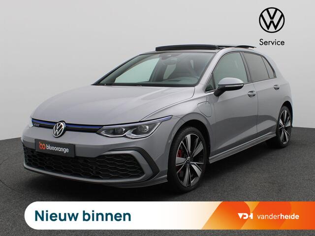 Volkswagen GOLF 1.4 eHybrid GTE 245PK DSG SOH 87%, Pano-Schuifdak, 18" LM Velgen, Trekhaak, Matrix LED-verlichting, Keyless, Head-Up Display, Stoel-Stuurverwarming, Navi, Adaptieve Cruise Controle