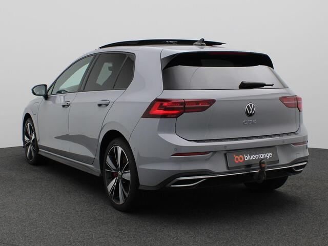Volkswagen GOLF 1.4 eHybrid GTE 245PK DSG SOH 87%, Pano-Schuifdak, 18" LM Velgen, Trekhaak, Matrix LED-verlichting, Keyless, Head-Up Display, Stoel-Stuurverwarming, Navi, Adaptieve Cruise Controle