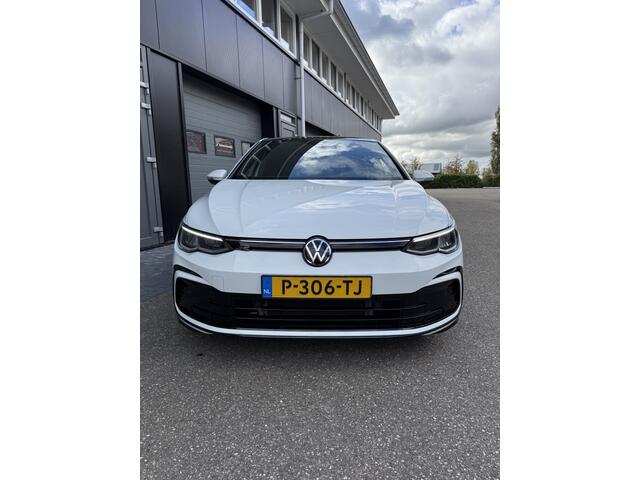 Volkswagen GOLF 1.5 eTSI 2x R-Line!! Pano, iQ Drive, Stuurvw