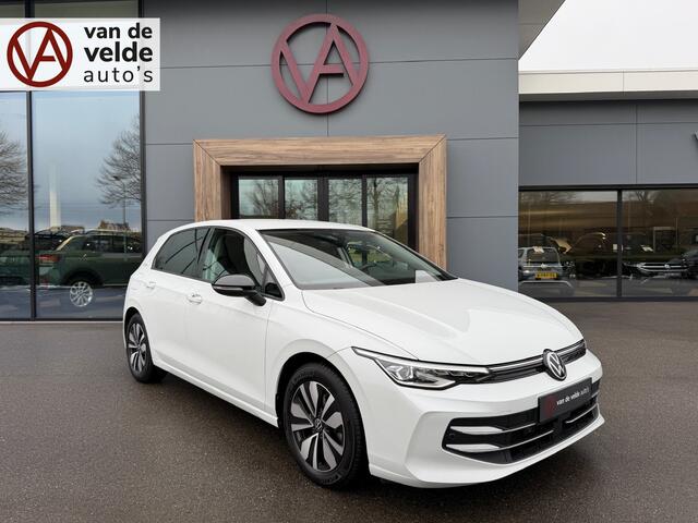 Volkswagen GOLF 1.5 eTSI 150pk DSG Goal | Camera | Trekhaak | Dode hoek | IQ light | Rijklaar incl. garantie