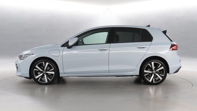 Volkswagen GOLF 1.5 eHybrid 204pk Life Edition DSG / Navigatie / Stoel+Stuurverwarming / Camera