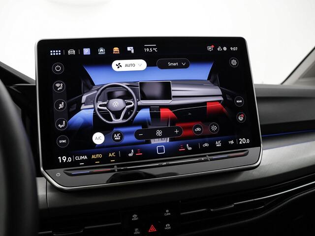 Volkswagen GOLF 1.5 204pk DSG eHybrid Life Edition · Camera · keyless · Apple/Android Car Play · Sfeerverlichting · Stoel & Stuurverwarming · 18'' Inch · Garantie t/m 27-05-2029 of 100.000km