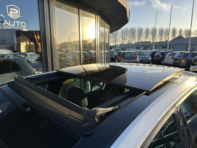 Volkswagen GOLF 1.4 TSI Highline Business R BOM VOL | Nette Staat! | 3x R-Line | Pano | DSG | Facelift | Led | Grote Navi | 18 Inch | Afneembare Trekhaak | Stoelverwarming | Dodehoek Detectie |