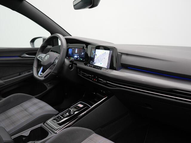 Volkswagen GOLF 1.4 eHybrid GTE Plug In Hybrid 245pk Dealer O.H PHEV | Trekhaak Af Fabriek | Panodak | Adaptive Cruise | IQ Light | Camera | Sportstoelen & Stuur Verwarmd | Keyless | Blis | Navigatie | Virtual | DAB |