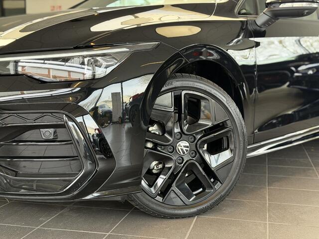 Volkswagen GOLF 1.5 eTSI R-Line Pano / Head-up / 360 /