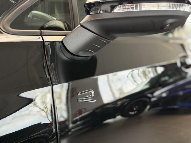 Volkswagen GOLF 1.5 eTSI R-Line Pano / Head-up / 360 /