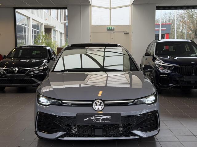 Volkswagen GOLF 1.5 eTSI R-Line Pano / Head-up / 360 /