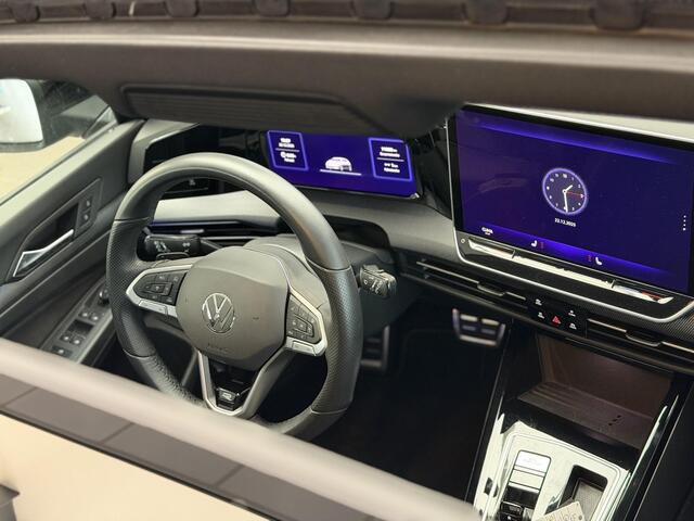 Volkswagen GOLF 1.5 eTSI R-Line Pano / 360 / Head-up / H&K /