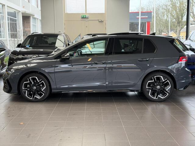 Volkswagen GOLF 1.5 eTSI R-Line Pano / 360 / Head-up / H&K /