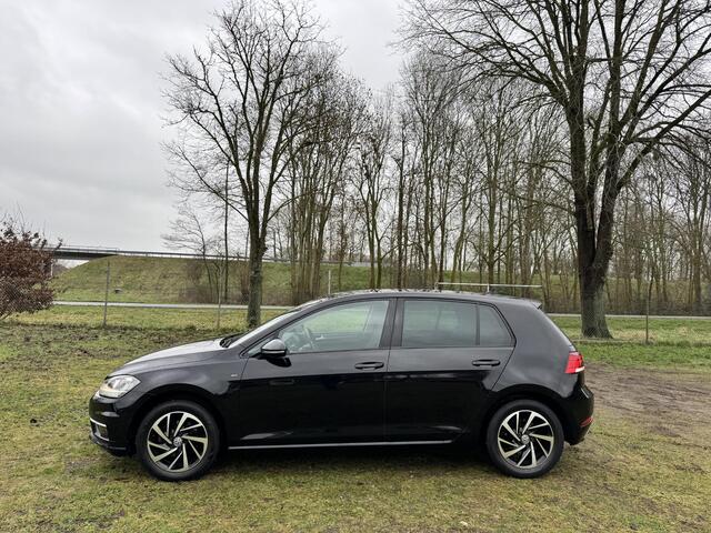 Volkswagen GOLF 1.0 TSI 116PK Highline | ADAP. CRUISE | CAMERA | SENSOREN | CLIMA |