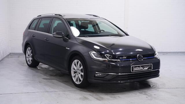 Volkswagen GOLF Variant 1.5 TSI Highline NAP Panodak Camera Sportstoelen Afneembare trekhaak 1400 kg PDC v+a Led koplampen